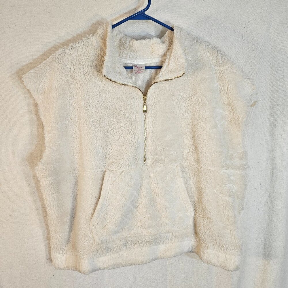 No Boundaries Pull Over Vest -- ITEM #2038